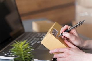 Spedire senza stress: la risposta di HUBiX alla logistica complicata - hubix.it